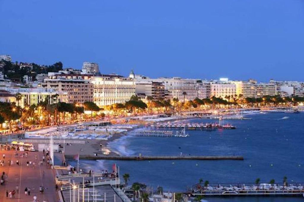 Cannes Front Beach Pools Apartment Esterno foto